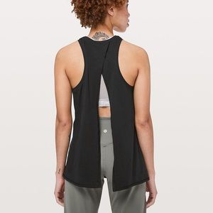 Lululemon All Tied Up Tank Size 4